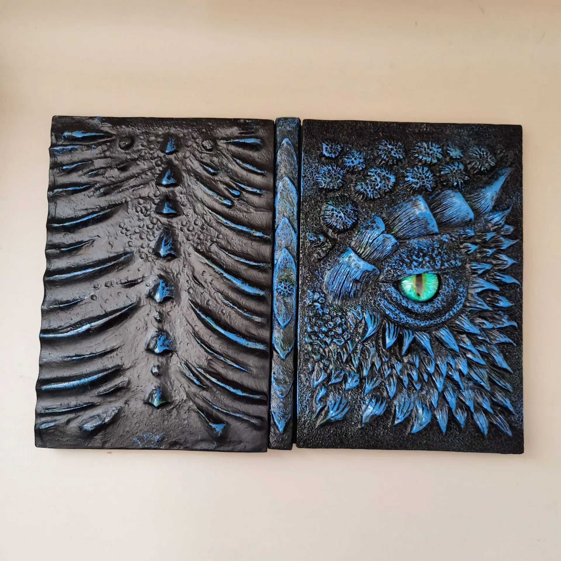 Cthulhu 3D Embossed Notebook B - đánh giá và giá Vintage Collectible Books